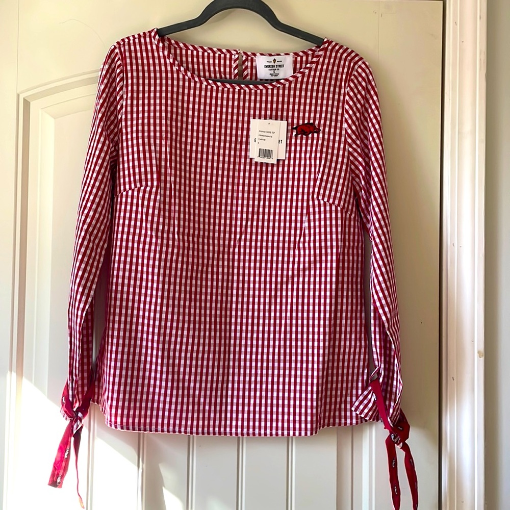 Adorable Arkansas Razorback Emerson Street Top (NWT)